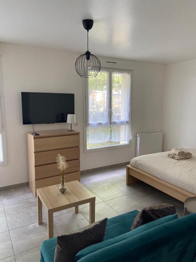 Grand Studio Neuf Aulnay-sous-Bois Buitenkant foto